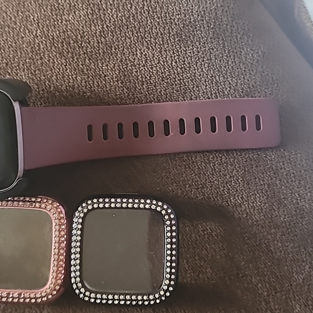 Fitbit Versa 2 Smart Watch - Picture 7 of 15
